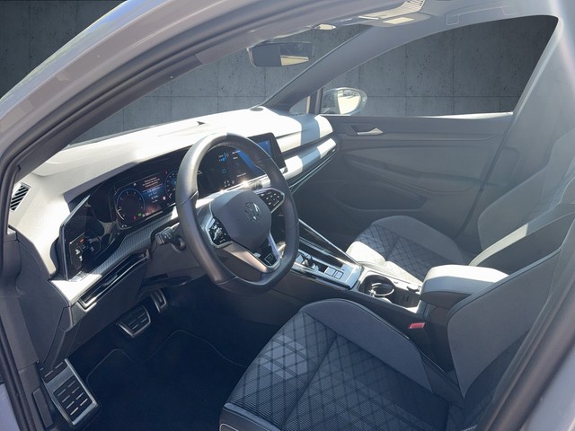 VW - Golf Variant 2,0 l TDI DSG R-Line Black Matrix_13
